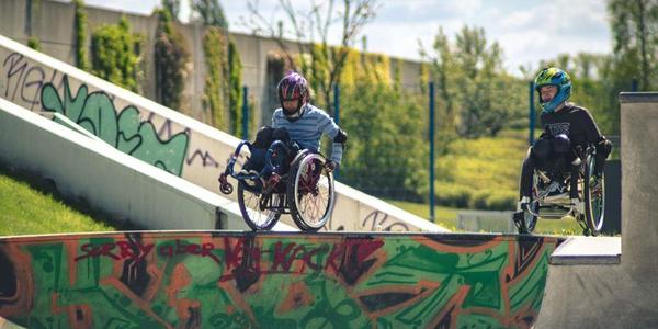 Timon Luu und Til Augustin bei ihrem Sport