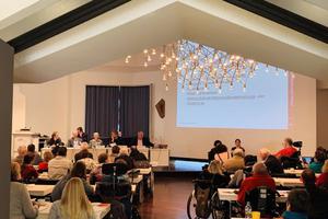 Bild vom Plenum der Veranstaltung