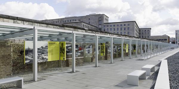 Foto zeigt Außenbereich der Stiftung