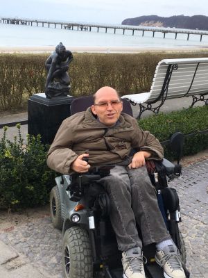 Jens Merkel mit E-Rollstuhl