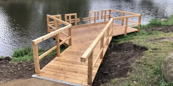 Foto zeigt Beispiel eines barrierefreien Angelplatzes