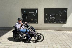 Matthias Rösch mit Handbike