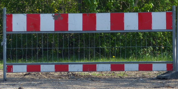 Absperrungen sind auch Barrieren