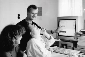 Foto zeigt Ohrenkuss-Redaktion von 1998