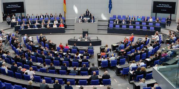 Blick in das Plenum des Deutschen Bundestages