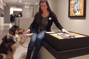Rose Jokic mit ihrem Blindenführhund