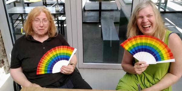 Netzwerk-Sprecherinnen Claudia Seipelt-Holtmann und Gertrud Servos