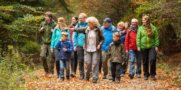 Gruppe bei einer individuelle Touren im Nationalpark unterwegs