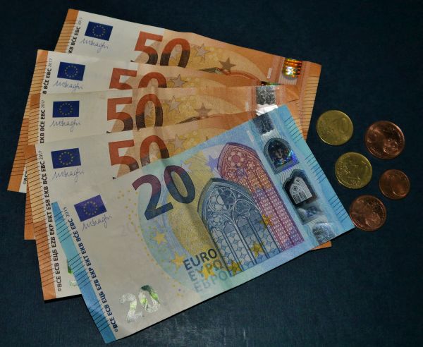 Bild von 220,28 Euro