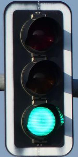 Ampel zeigt freie Fahrt