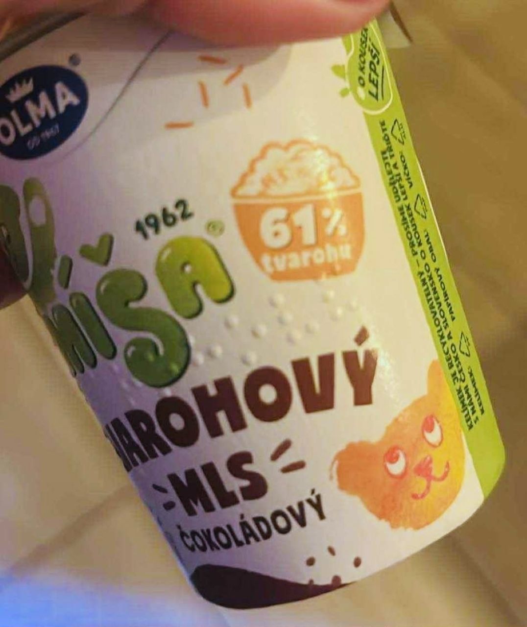 Joghurt mit Brailleaufschrift