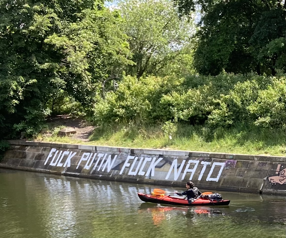Foto zeigt Paddler unterwegs zur Spree