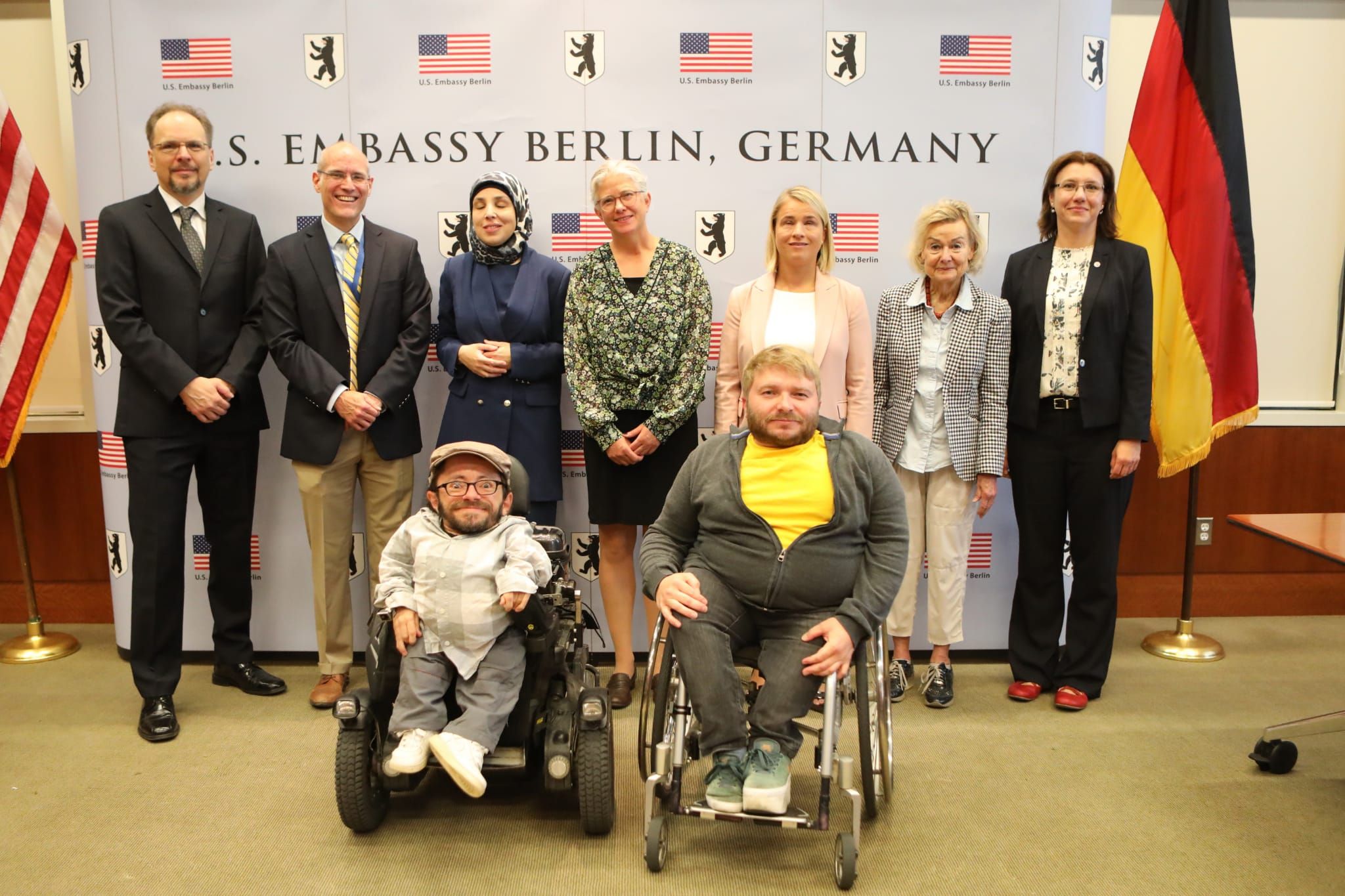 Bild vom Treffen mit Behindertenverbänden in der US-Botschaft am 1.9.22