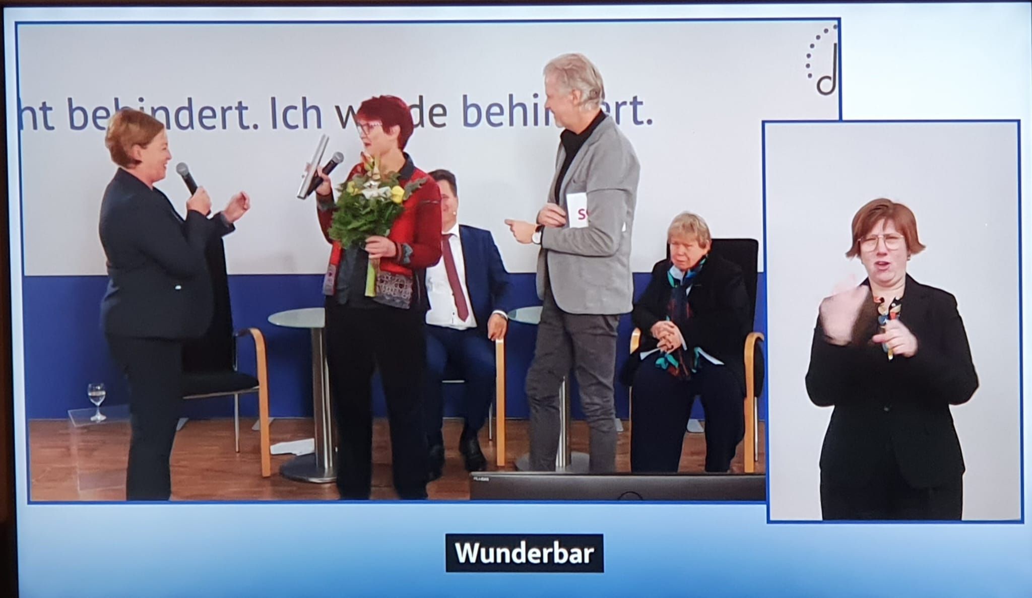 Michaela Engelmeier übergibt den Staffelstab des DBR an Barbara Vieweg