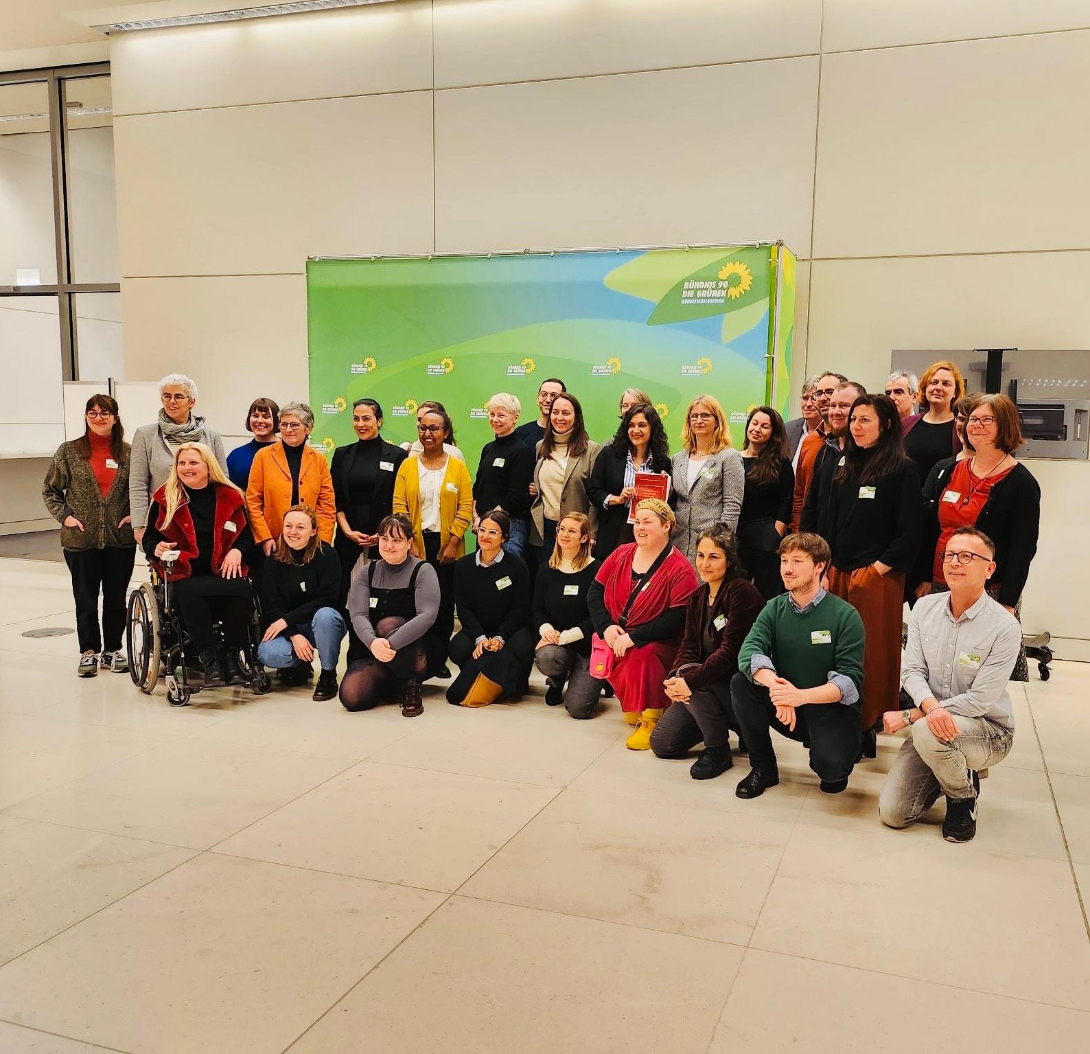 Gruppenbild nach AGG-Veranstaltung der Grünen vom 15.3.23
