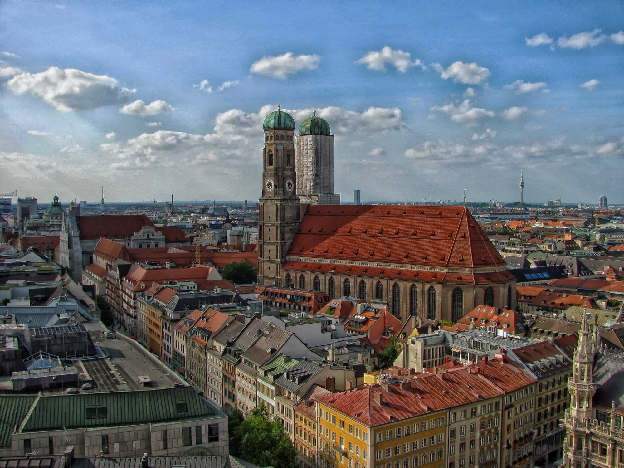 Blick auf die Stadt München und die Frauenkirche