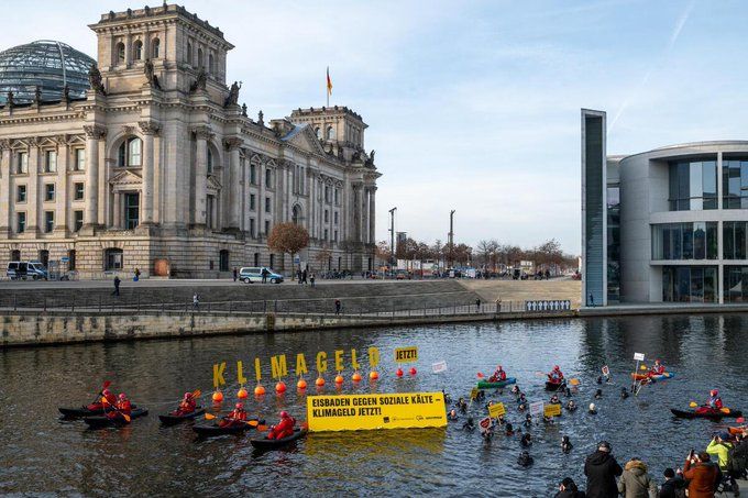 Bild vom Eisbaden in der Spree am 30.1.24
