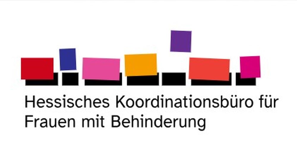 Name des Koordinationsbüros darüber Würfel unterschiedliche Farbe und verschiedener Größe